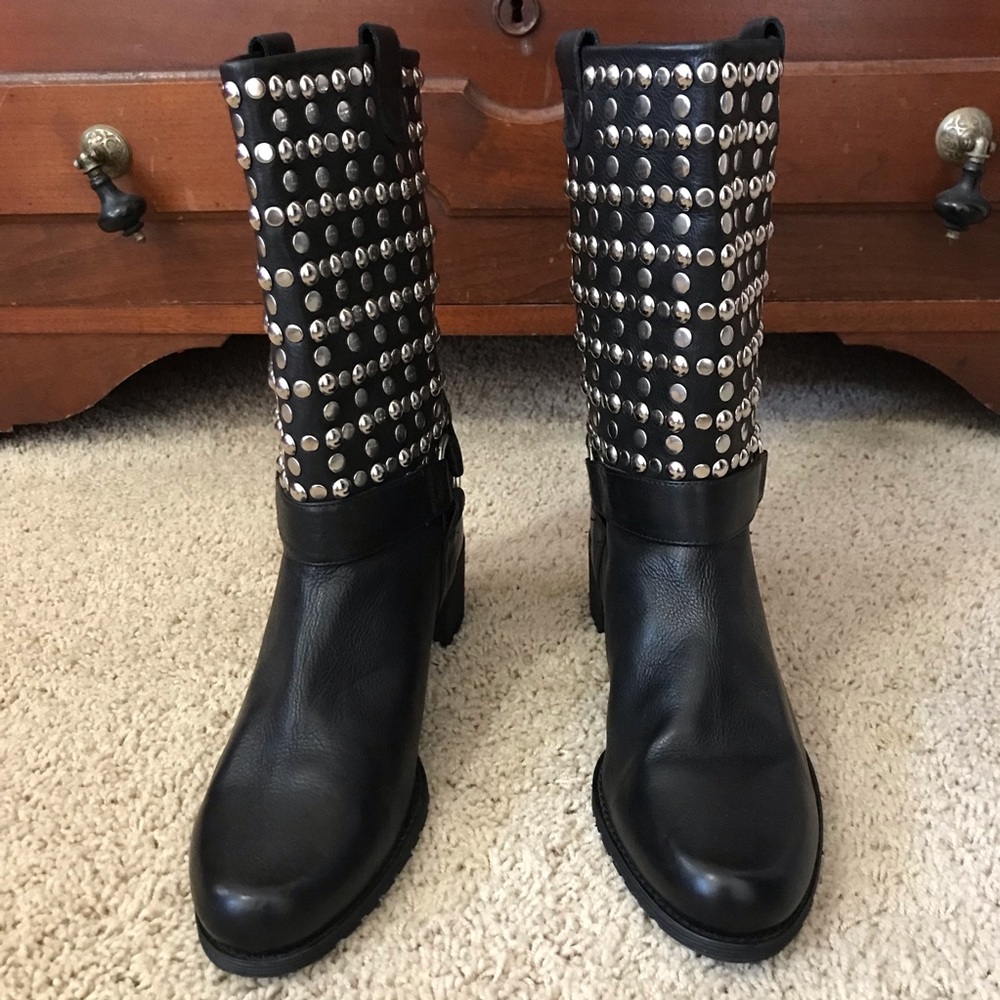 🐬 Stuart Weitzman Studded Black Leather Harness Boots